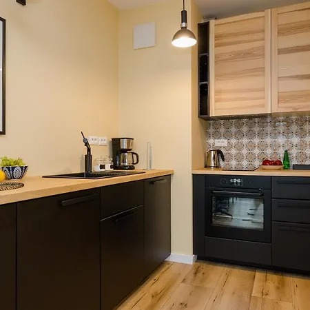 Shortstaypoland Sierakowskiego * Warszawa